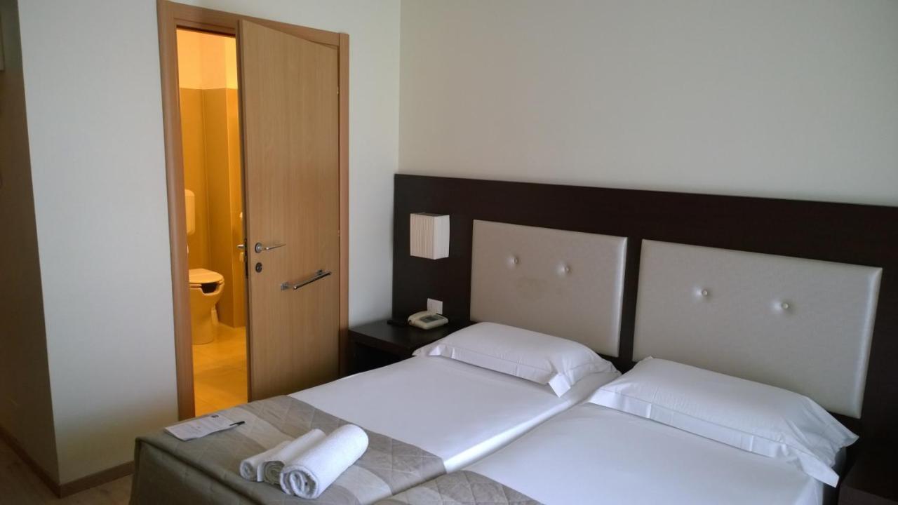 Hotel Executive Siena Buitenkant foto